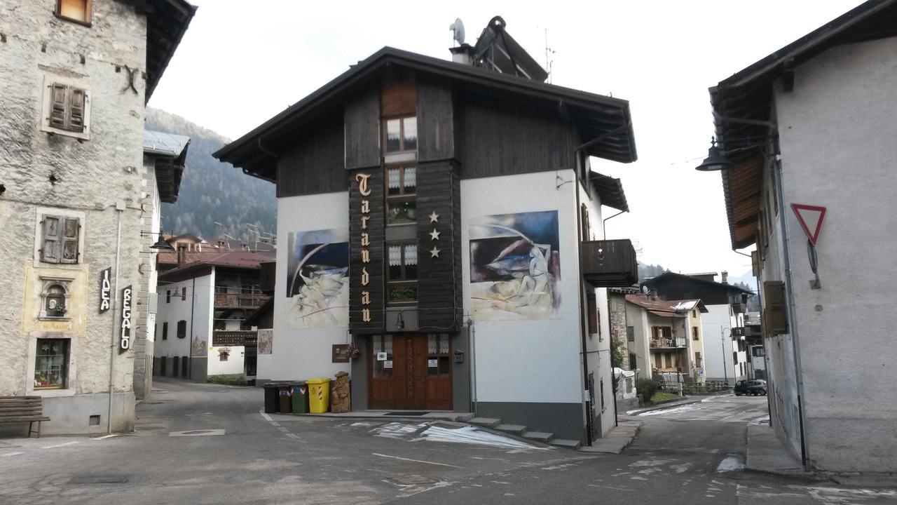 Albergo Meuble Tarandan فورني دي سوبرا المظهر الخارجي الصورة