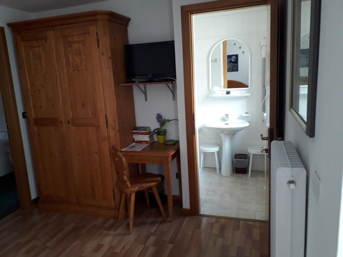 Albergo Meuble Tarandan فورني دي سوبرا المظهر الخارجي الصورة